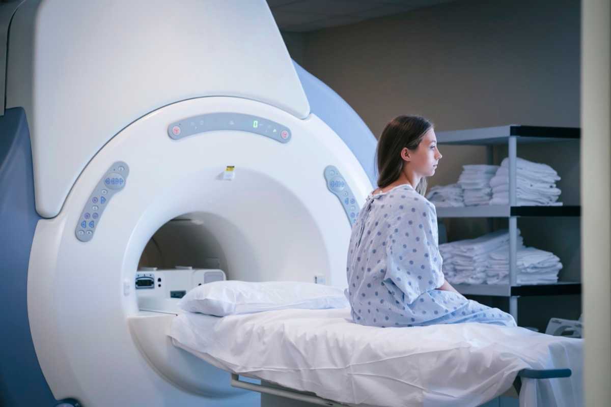 Clinical Utility of Magnetic Resonance Imaging and Ultrasonography for Diagnosis of Polycystic Ovary Syndrome in Adolescent Girls