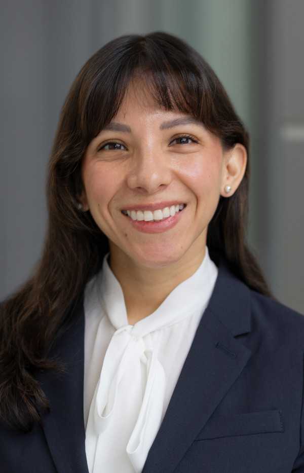 Portrait of Ruth Vela Sosa, MD
